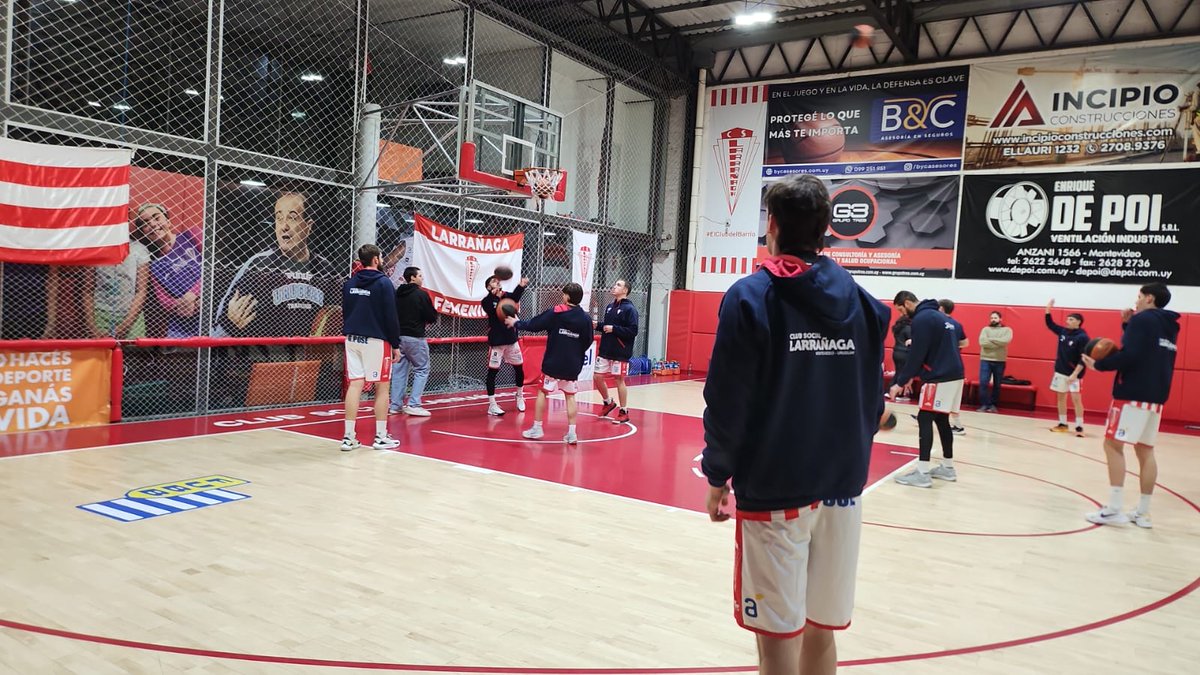 En el Doña Natividad de La Blanqueada, LARRAÑAGA recibe a un necesitado de puntos como OLIMPIA. En el milrayitas es baja Agustín Zuvich y jugará Nahuel Amichetti por él.

📝🗣 <a href="/Mcaballero_03/">Matías Caballero</a>
📸 <a href="/flodiazcibils/">Flo Díaz🌻</a>

#LDAxBT