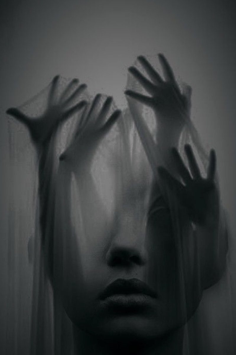 لا تطل الاتكاء على ساعد أرخى لك يد العون على سبيل العزم المؤكد ، أنت لا تعلم متى تنقلب موجته فجائياً ليخذلك،  فتسقط أو تهلك أو حتى تموت، … نسبة احتياطاتك وأسقف توقعاتك وحدها من تقرر لك السلامة من الصدمة أو تخفف عليك مدة التعافي المطلوب! وإن شئت لا تسند ولا تستمسك بساعد أبداً ! و