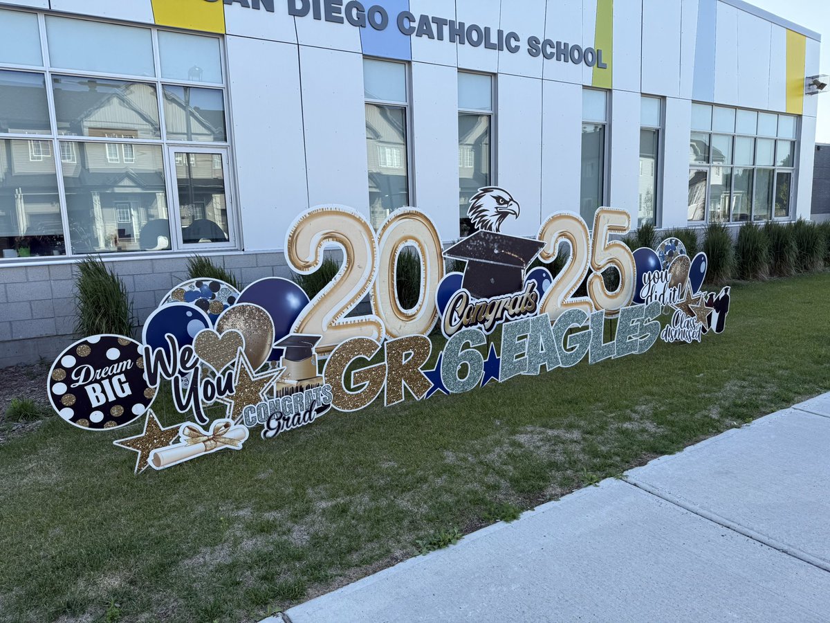 Anna Croteau tweet media