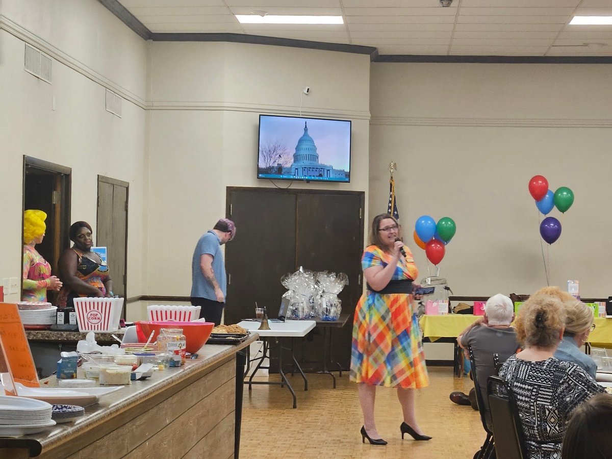 It was my pleasure to sponsor the <a href="/Waukeshadems/">Waukesha County Dems🇺🇲</a> fundraiser last Friday. 

I chatted with old friends and new, and one thing is clear - we are ready to fight!

<a href="/WisDems/">Wisconsin Democrats</a>