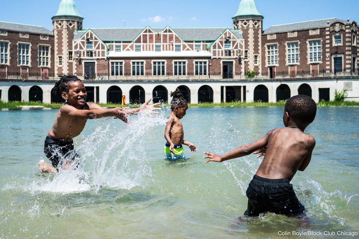 Colin Boyle (@colinbphoto) on Twitter photo Itrelle, Isaiah, Isiah and Ibrion splash in the water at Humboldt Park Beach as Chicago faces an Excessive Heat Warning on Monday. #ILWX
#OnAssignment for <a href="/BlockClubCHI/">Block Club Chicago</a> Itrelle, Isaiah, Isiah and Ibrion splash in the water at Humboldt Park Beach as Chicago faces an Excessive Heat Warning on Monday. #ILWX
#OnAssignment for <a href="/BlockClubCHI/">Block Club Chicago</a>