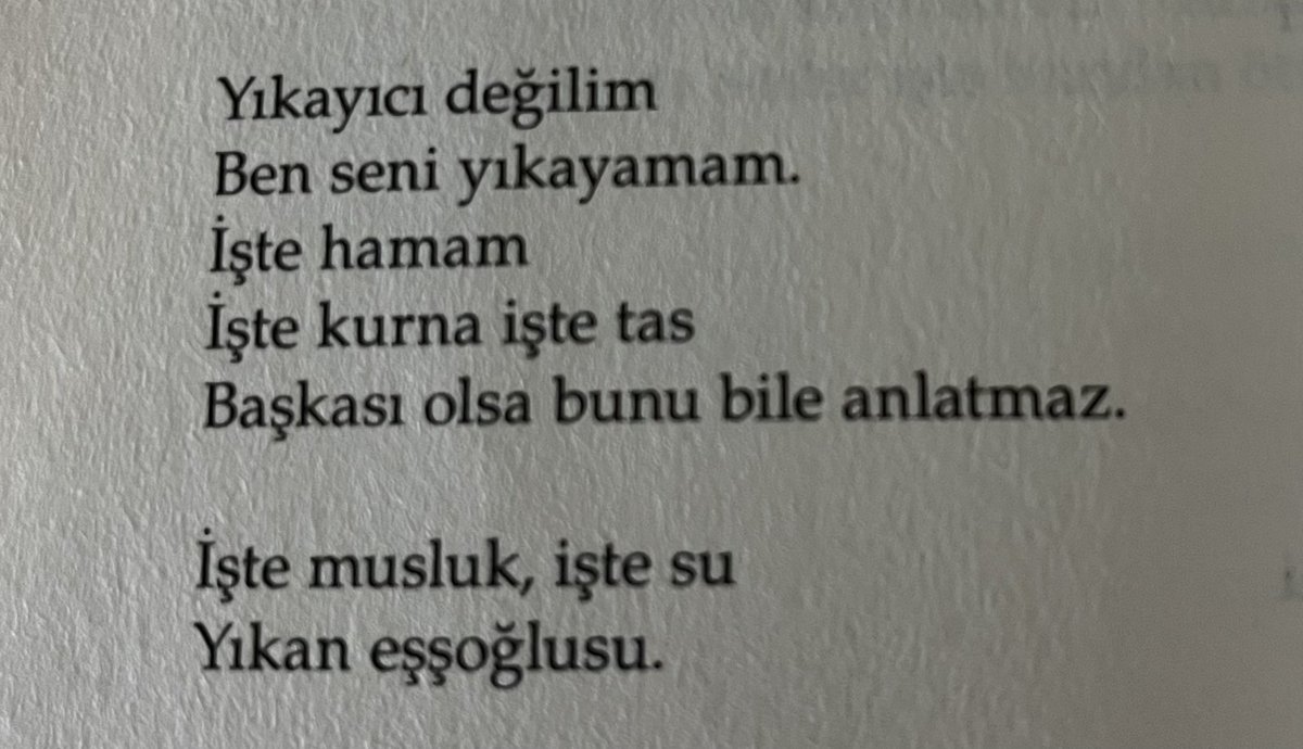 hasanistann's tweet photo. Özdemir Asaf’tan deodorant sıkmayanlara füze https://t.co/vOUcdhTlHC
