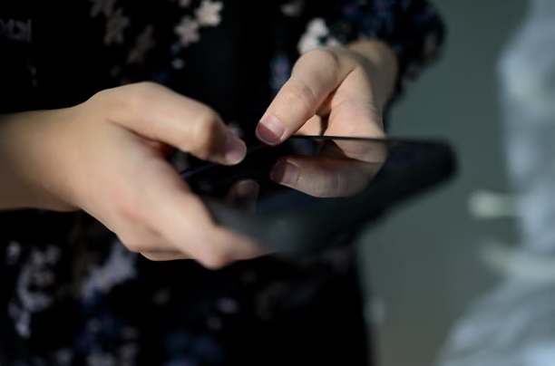 ACU_ICPS (@acu_icps) on Twitter photo Commissioner for <a href="/eSafetyOffice/">eSafety Commissioner</a> Julie Inman Grant <a href="/tweetinjules/">Julie Inman Grant</a> has urged Aust Govt to rethink its decision to carve out the video sharing platform YouTube from new rules which apply to other apps
theguardian.com/australia-news… Commissioner for <a href="/eSafetyOffice/">eSafety Commissioner</a> Julie Inman Grant <a href="/tweetinjules/">Julie Inman Grant</a> has urged Aust Govt to rethink its decision to carve out the video sharing platform YouTube from new rules which apply to other apps
theguardian.com/australia-news…