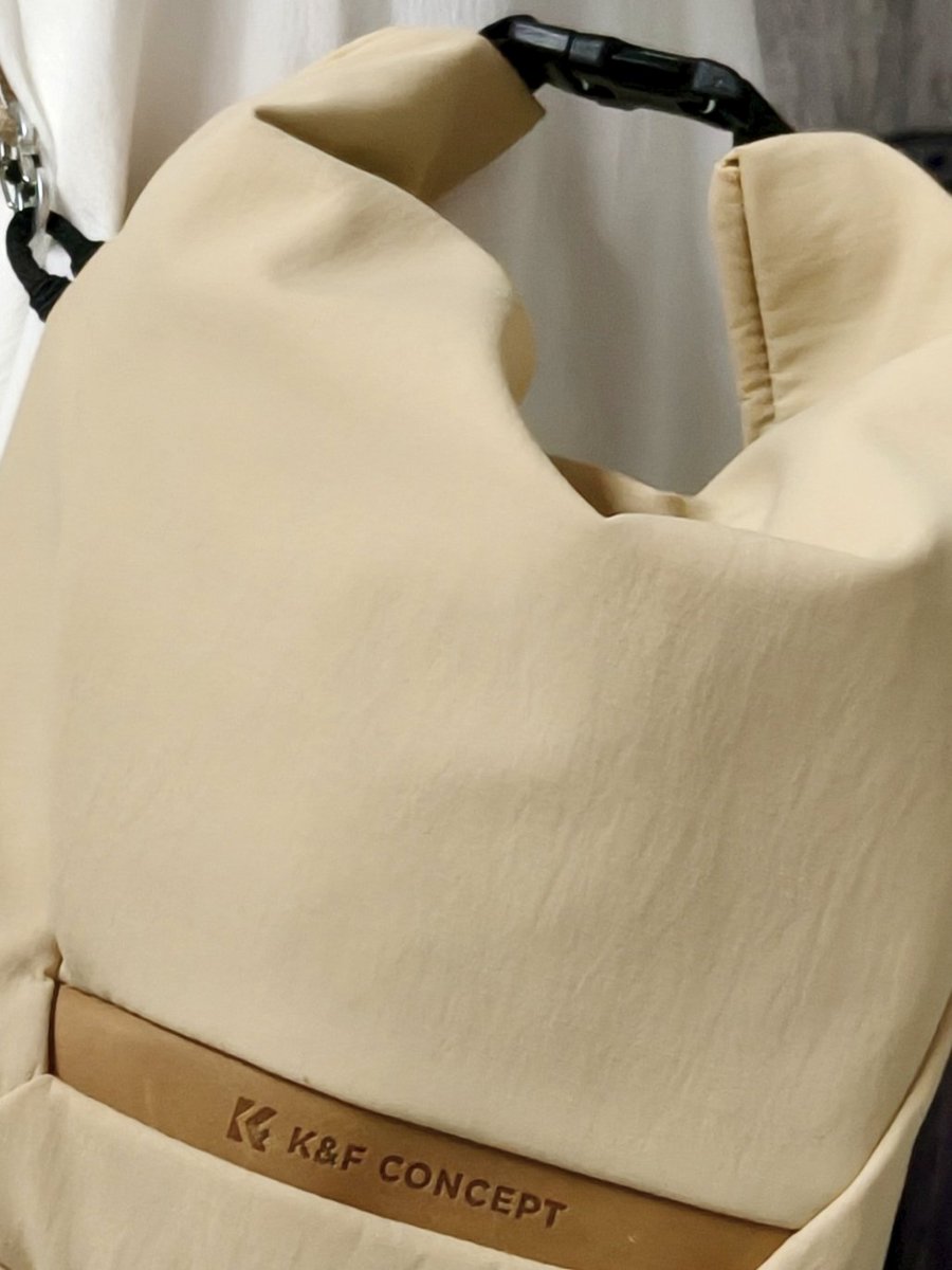 NatureMoment's tweet photo. This bag is like a second skin. Soft on the shoulder, tough on the outside.
#ComfortCarry #PhotowalkEssentials #kfconcept https://t.co/GlXKuE8xwO