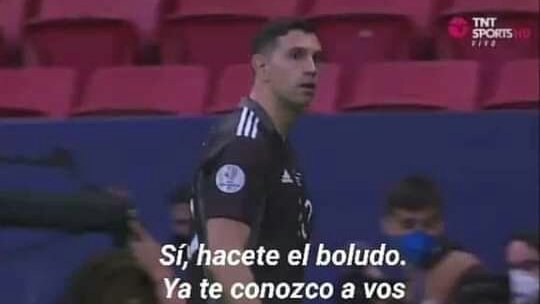 <a href="/porqueTTarg/">Tendencias en Argentina</a> Marcos rojo: tengo una sobrecarga muscular 

Russo en corto: