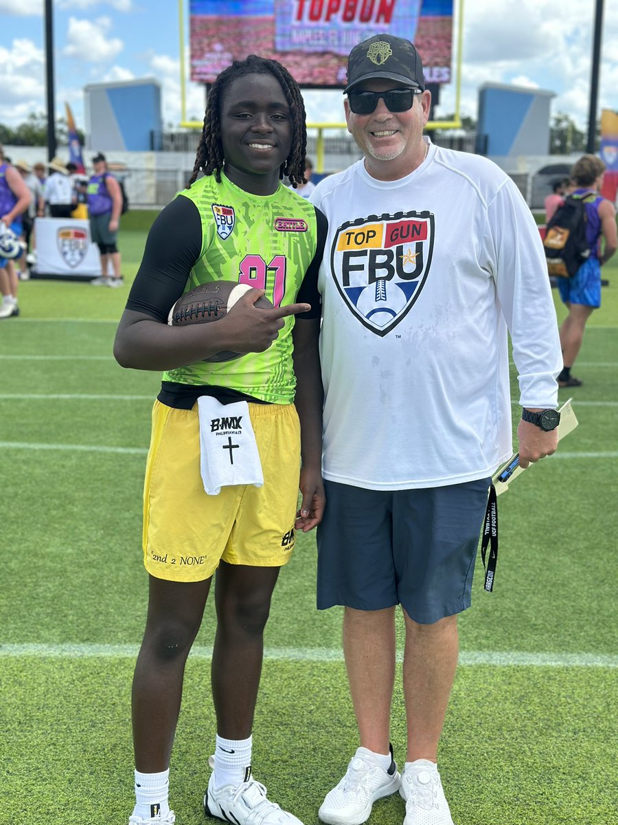 Bmax_thedux's tweet image. Thankful for the opportunity to compete and learn at the @FBUcamp 2025 Top Gun Camp! Thanks FBU coaches &amp;amp; Staff! Blessed 2 have made the All-Camp Team for Qb&apos;s for the class of 2029! Back 2 the Grind with my @ParkviewFB brothers! #MoreWork2Do #GodFamilyEducationSport #2nd2None