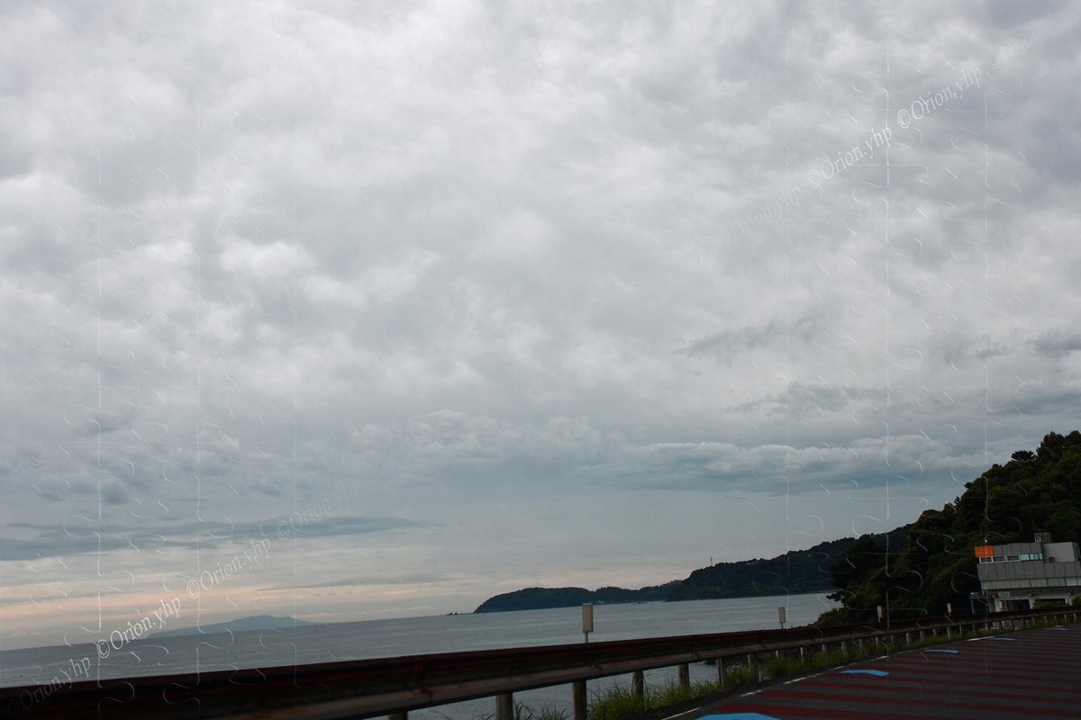 海と雲