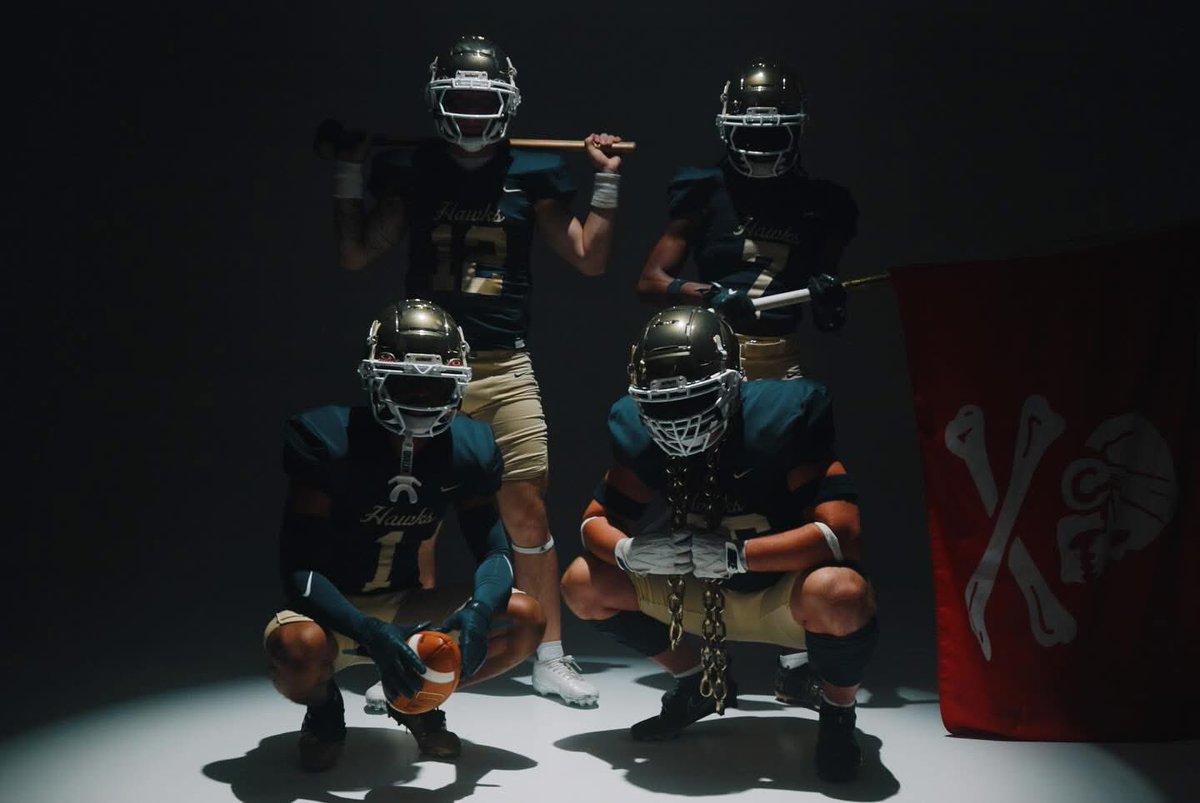 SarahSurber56's tweet image. Lovin’ these!!! 🤩 @DCHawkFootball @onlyloagin @AlecSurber
