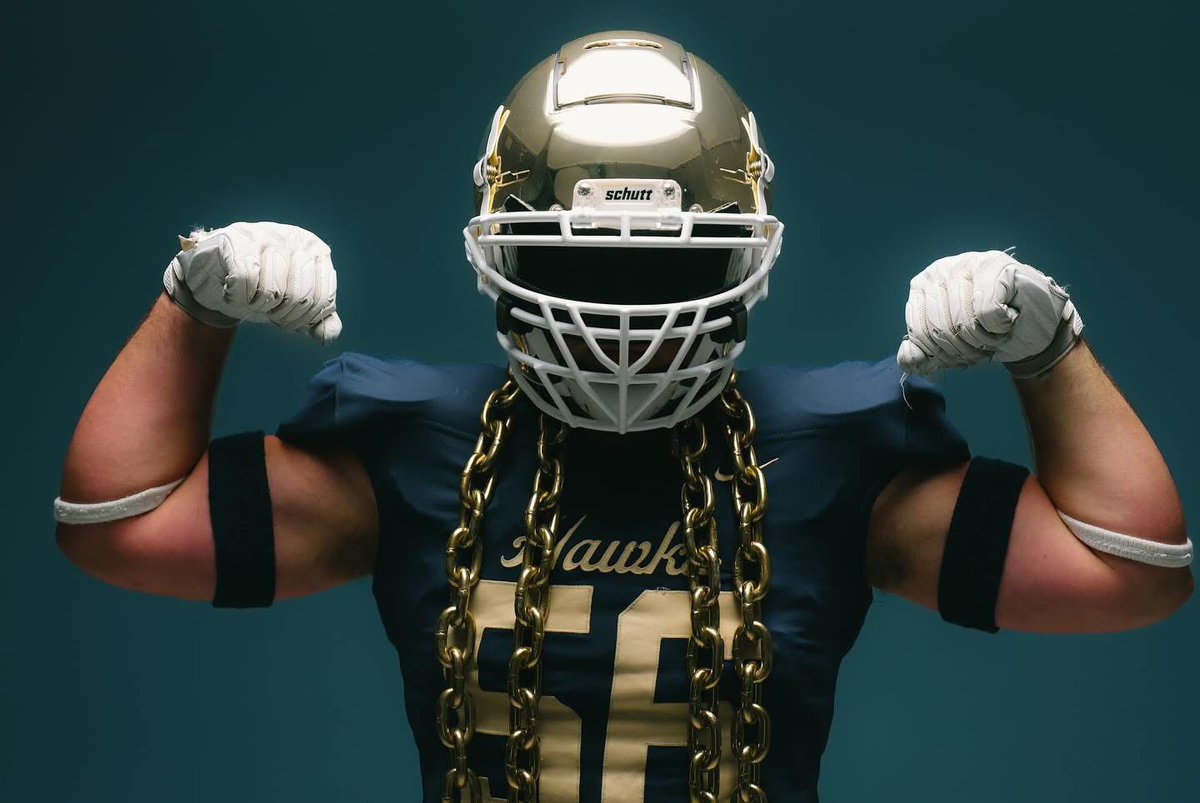 SarahSurber56's tweet image. Lovin’ these!!! 🤩 @DCHawkFootball @onlyloagin @AlecSurber