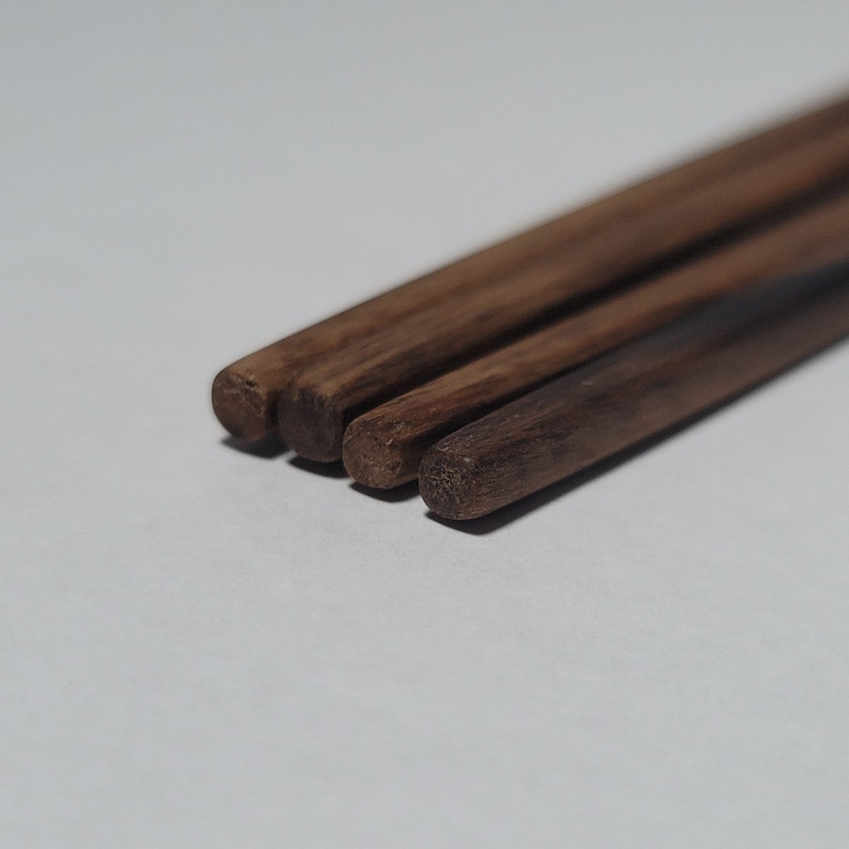 KuzuMerch's tweet photo. CHOPSTICKS are now available! 

https://t.co/ECR2GVkbGY

We have 2 currently in stock, but I will be making more if these 2 sell 🙏🏻 I plan to add engravings to them with our waifus in the future so every order helps us reach that goal! 

There will be more wood types in the future as well! I am planing to try zebra wood next, possibly 🤞🏻

Also check out Gawr Gura on the site! I would like to sell out and update it to her new character :)

#chopsticks #woodworking #woodworker #handmade #persimmon #handmade #anime #animegirl #waifu #animeart #animestickers #animeprints #animemerch #smallbusiness
