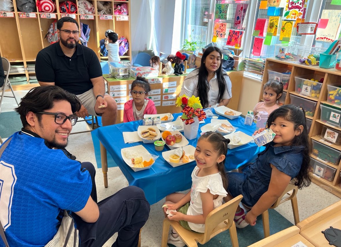 MosaicPKD24 (@mpkd24) on Twitter photo Q368 Students celebrated Special Person’s Day. Each child invited a special person in their life to accompany them to school for a treat. <a href="/NYC_District24/">Anthony Rivera-School District 24</a> <a href="/DOEChancellor/">Chancellor Melissa Aviles-Ramos</a> <a href="/EDSSOofD24/">rlewis4@schools.nyc.gov</a> <a href="/NYCSchools/">NYC Public Schools</a> <a href="/NYCBrightStarts/">NYC Bright Starts</a> Q368 Students celebrated Special Person’s Day. Each child invited a special person in their life to accompany them to school for a treat. <a href="/NYC_District24/">Anthony Rivera-School District 24</a> <a href="/DOEChancellor/">Chancellor Melissa Aviles-Ramos</a> <a href="/EDSSOofD24/">rlewis4@schools.nyc.gov</a> <a href="/NYCSchools/">NYC Public Schools</a> <a href="/NYCBrightStarts/">NYC Bright Starts</a>
