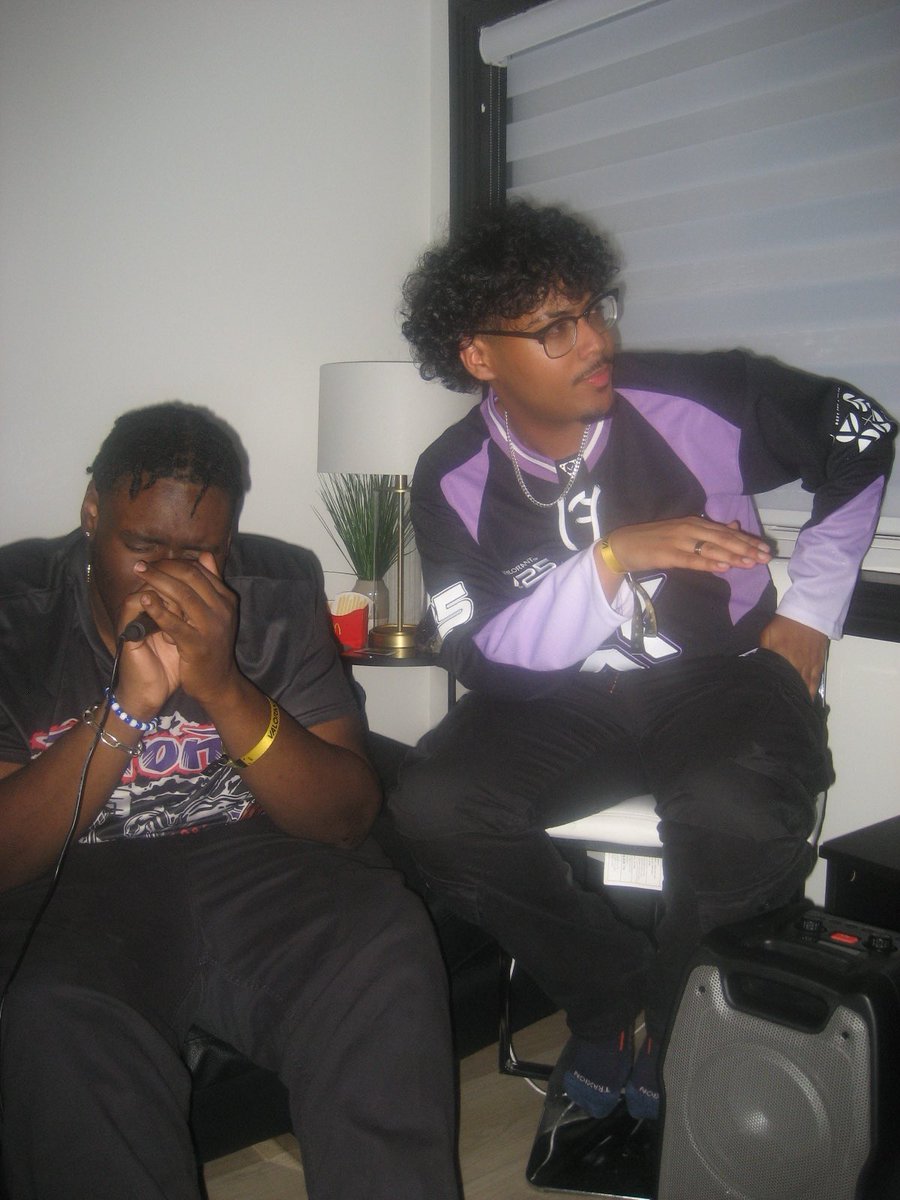 NeonGuts tweet media