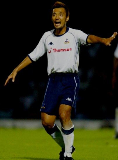 私の故郷のクラブが日本人選手を獲得するのは素晴らしいことだと思います。戸田和幸はトッテナムでプレーした唯一の日本人選手でしたが、多くの機会を与えられませんでした。