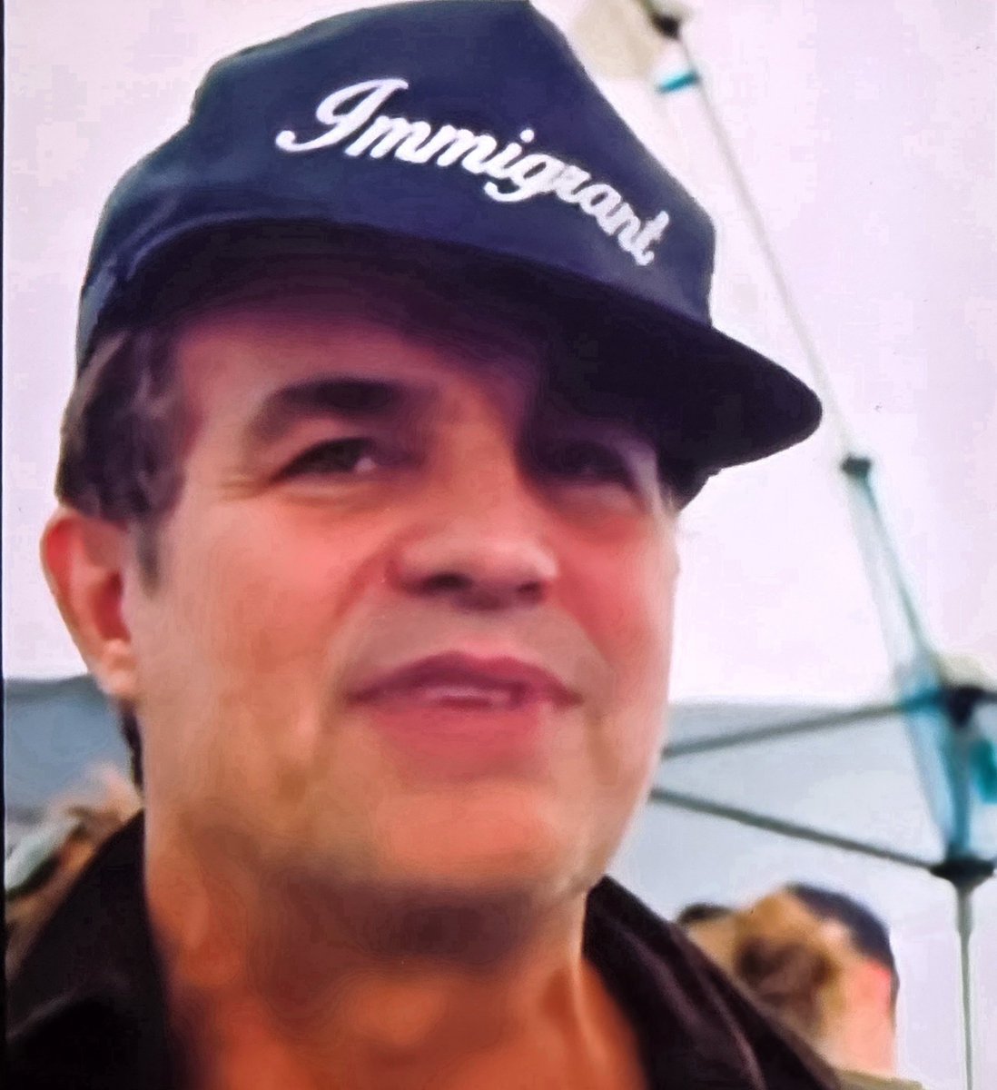 CynicalStudios_'s tweet image. Remember 90s/early aughts actor Mark Ruffalo? He's the man who wrote and starred in a movie where a newborn baby's brain is put into an adult woman's head so that he can fuck her? He's all for ILLEGAL immigration and flooding our streets with rapists and criminals. Repost.