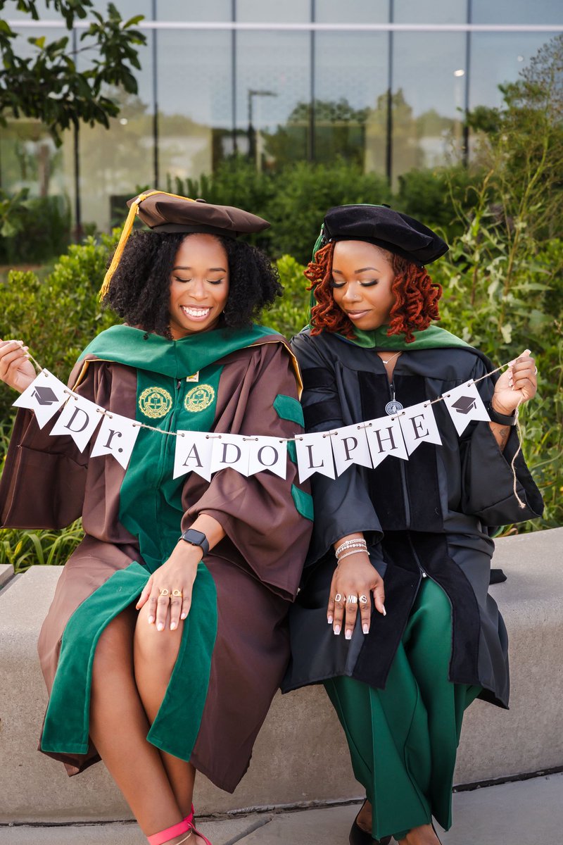thatgirlmirl's tweet photo. Dr. Adolphe x2 👩🏾‍⚕️🩺 https://t.co/iTOdGqoBvT