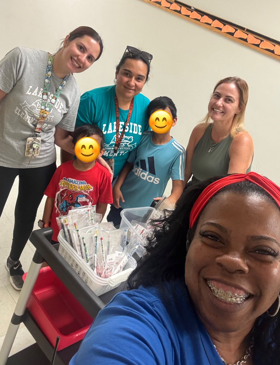 Kicking off #SummerSOAR with sweet surprises &amp; even sweeter support! 🍭 Huge thanks to our Lakeside #PTA for helping us set the tone on Day 1! #FASTTracktoSuccess #relationshipbuilding There’s more where that came from 😉 #StayTuned #BCPS