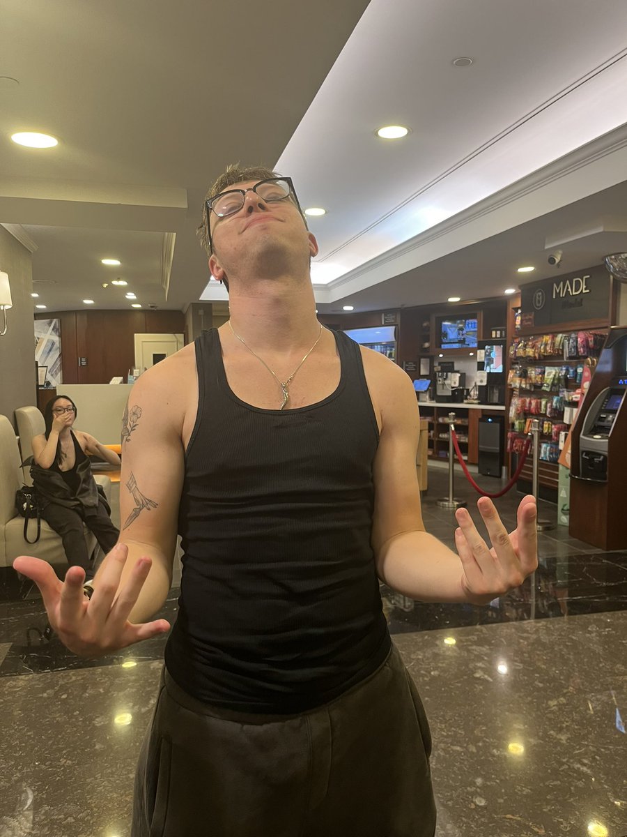 NeonGuts tweet media