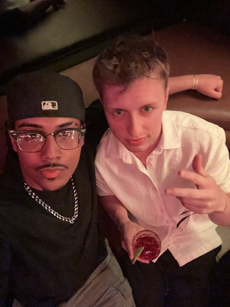 NeonGuts tweet media