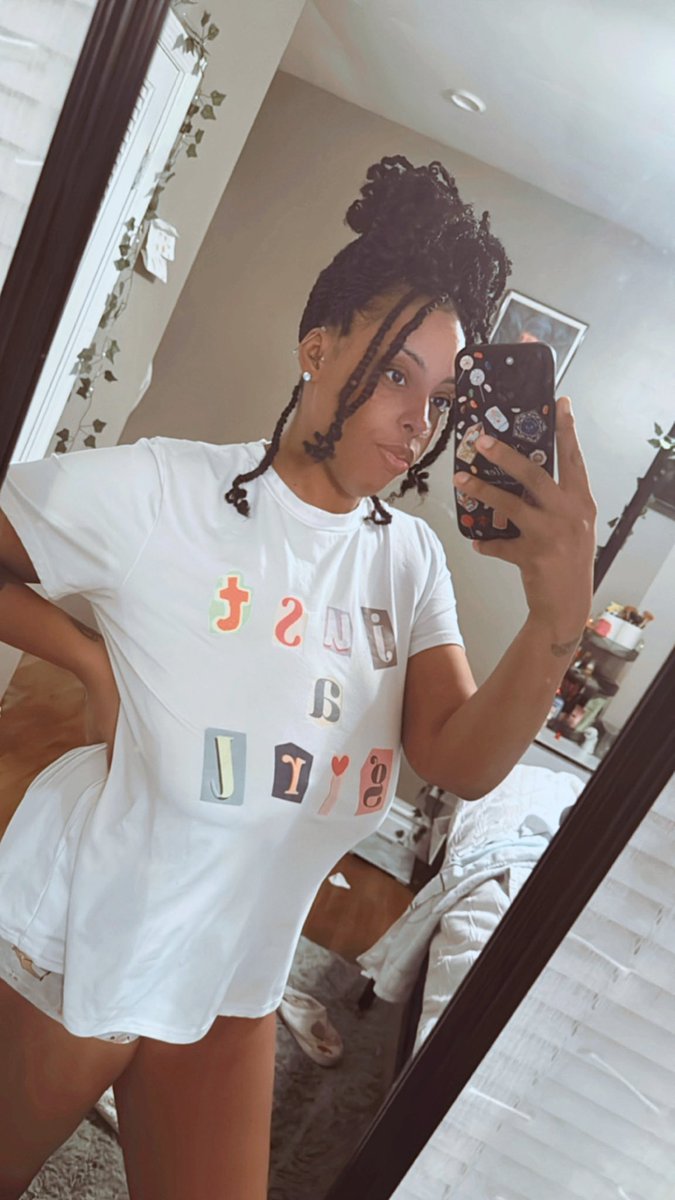 Kayy 🦋✨ tweet media