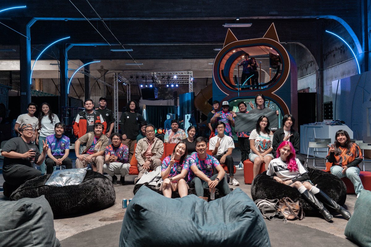 VCTAmericasComm's tweet image. Thank you to those that came to our VCT Americas Community Grand Finals Watch Party.
Congrats to @pprxteam for a trophy well deserved! Shoutout to @NRGgg for their support throughout the whole process.
See yall in stage 2!
๐ธ: @K3vin_L1N