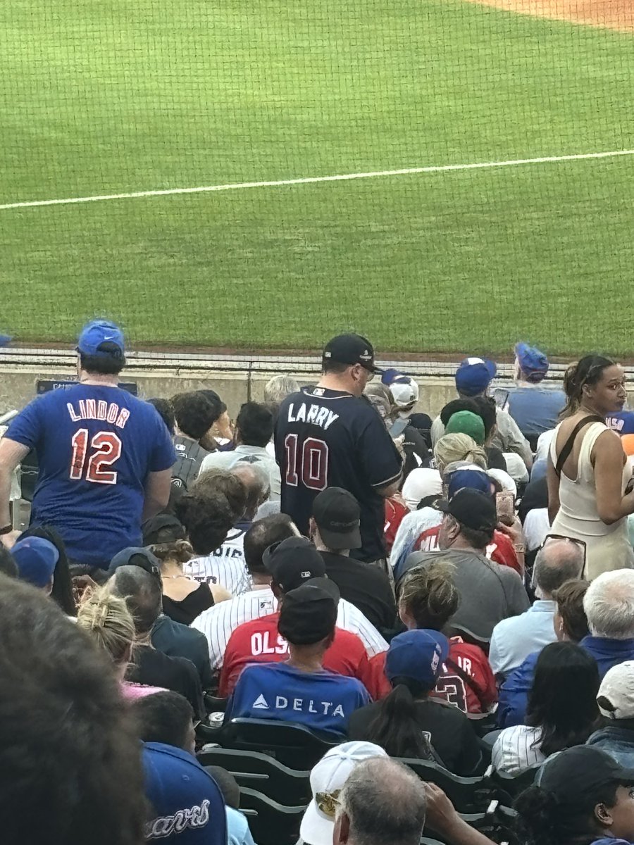 <a href="/RealCJ10/">Chipper Jones</a> at the Mets game 👀👀👀