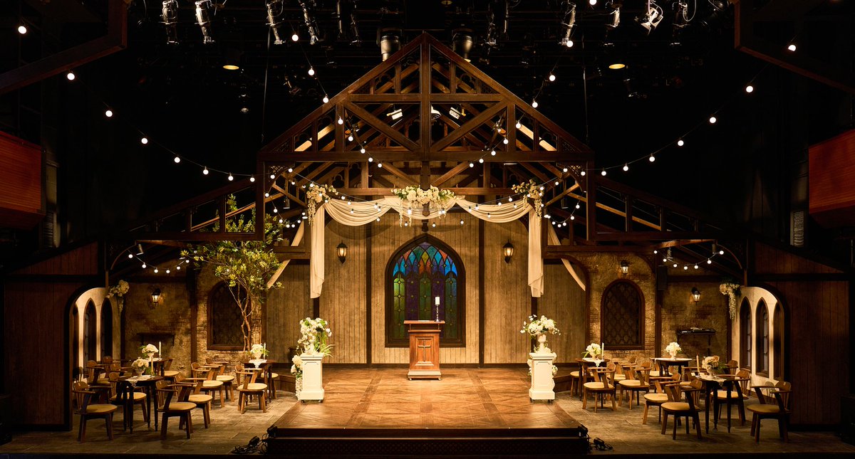 [#연극미러] 무대석 운영 안내 

무대 위 설치된 무대석 운영 관련 안내드립니다.
자세한 사항은 이미지를 확인해 주시기 바랍니다.

- 
연극 <미러(A Mirror)>
2025. 06.24-09.14 
예스24아트원 1관