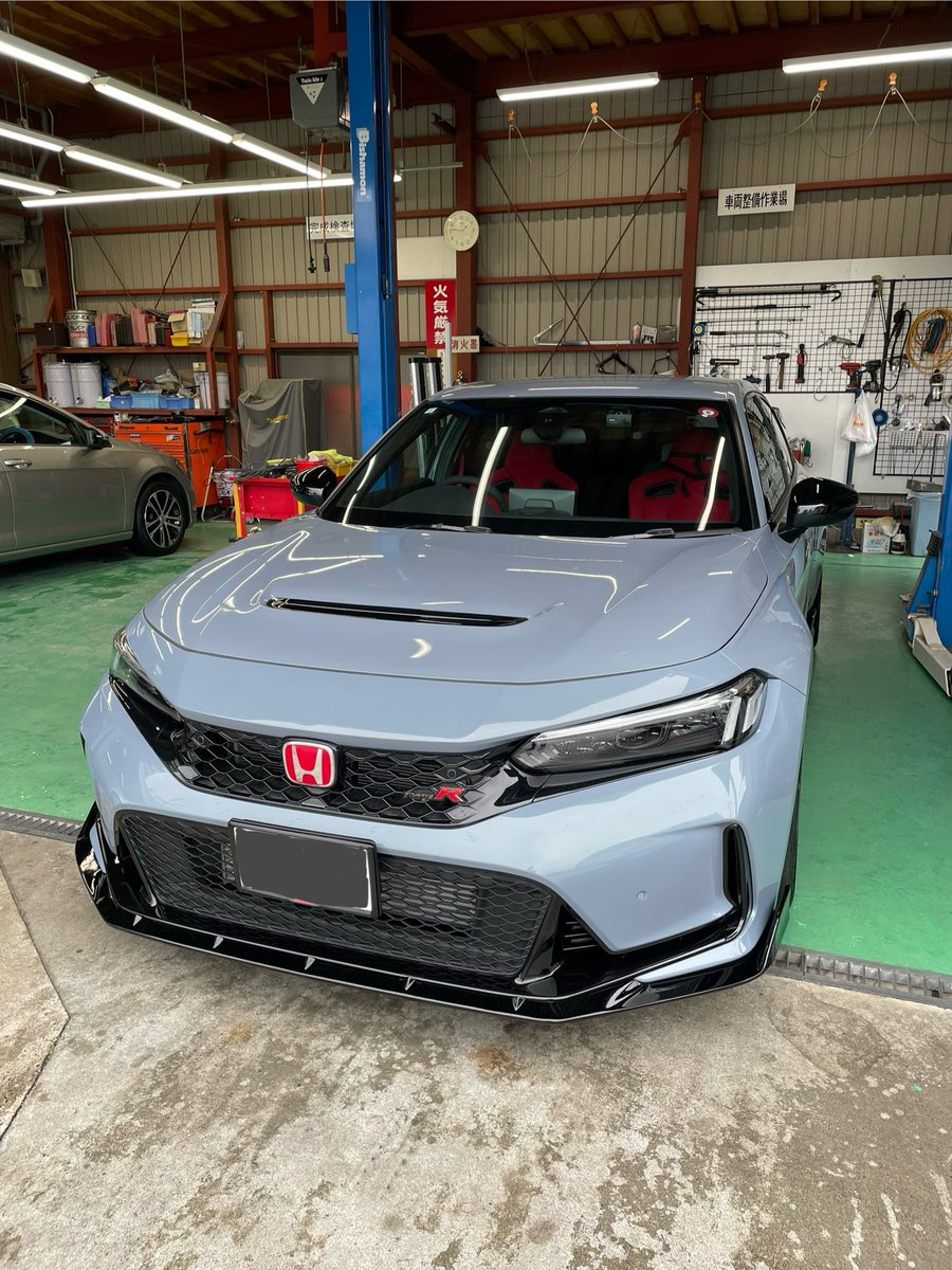 フロントリップ装着！