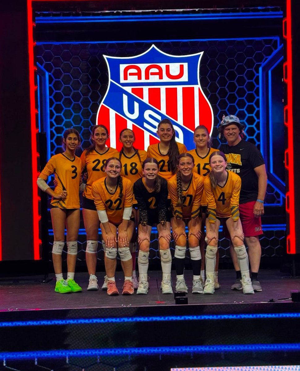 Moving onto the Gold Bracket tomorrow!!! #volleyball #nationals #aau