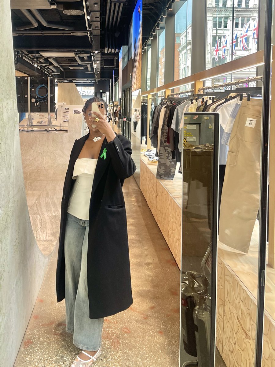 Beige conquers all♤