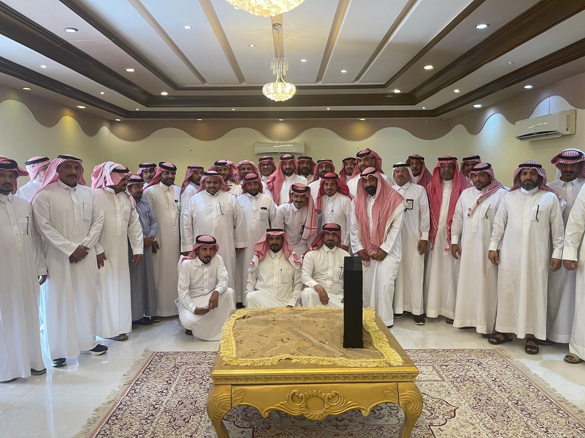 bumluj's tweet photo. أقام منسوبي #بلدية_محافظة_أملج حفل توديع وإستقبال لسعادة رئيس البلدية السابق الدكتور/ منصور بن عبدالإله المعلم، وسعادة رئيس البلدية الحالي المهندس/ أحمد بن عبيدالله البلوي
متمنين لهم التوفيق والسداد . https://t.co/hRPnYLKLV3