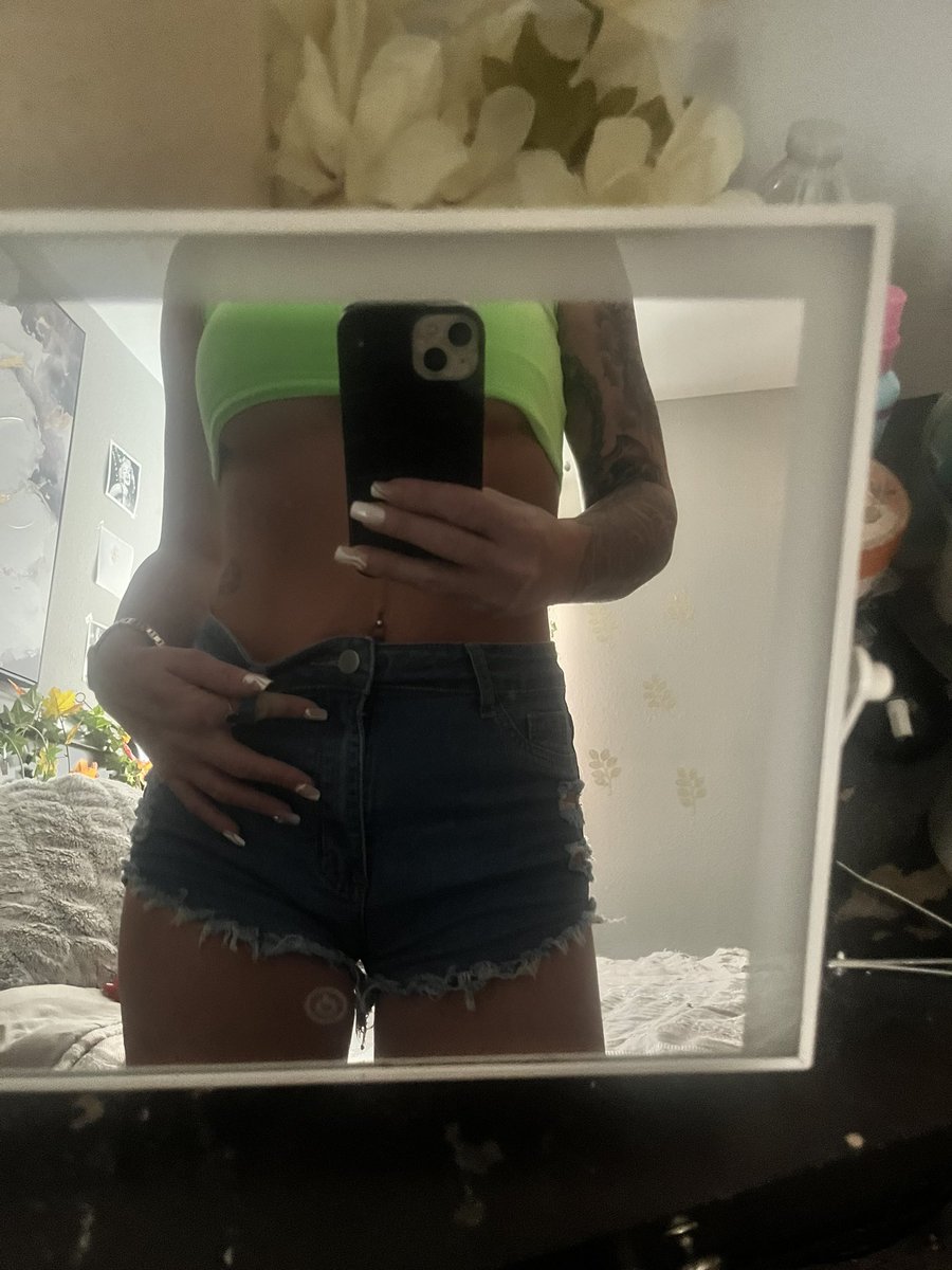 devonlacey37's tweet photo. @_Theworldstar   This is my link…bg..gg..bgg..solo..squirting 💦 cum explore mt page and tell me what u wanna see 👀🔥

https://t.co/GuYOObZyyi https://t.co/eJMv3FQS9G