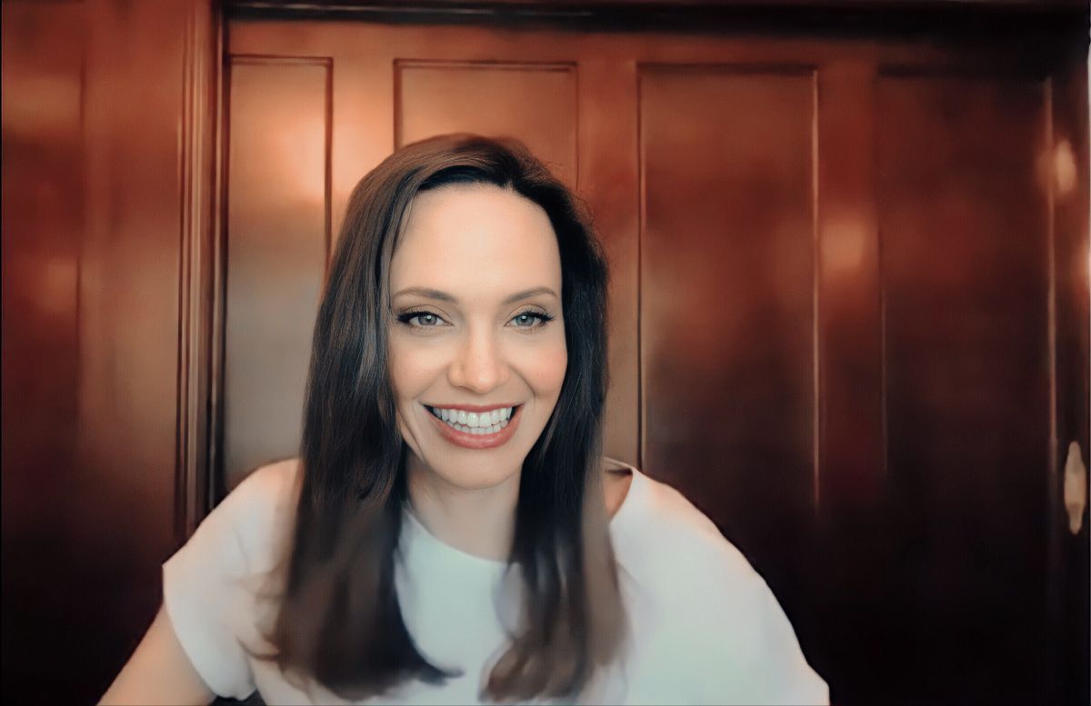 ANGELINA JOLIE tweet media