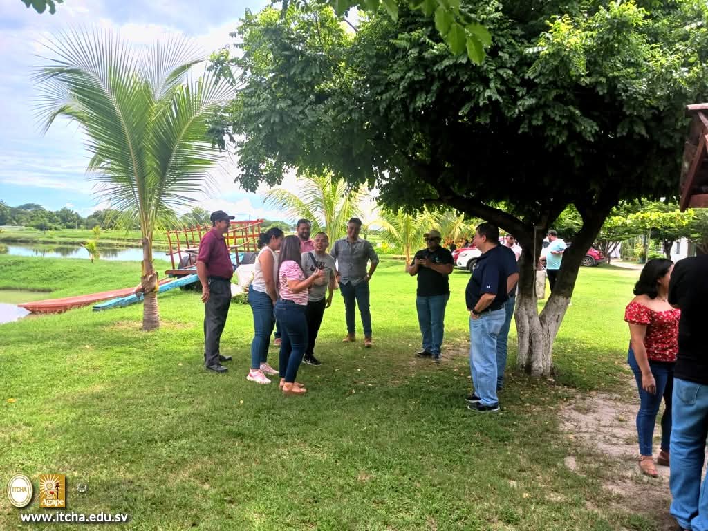 #ITCHA_DíadelMaestro | En el marco de la celebración del Día del Maestro, el Instituto Tecnológico de Chalatenango <a href="/ITCHA_AGAPE/">ITCHA AGAPE</a> desarrolló un convivio con su personal docente, académico y administrativo.

#ITCHA #ConvivioDíaDelMaestro #SúmatealaU