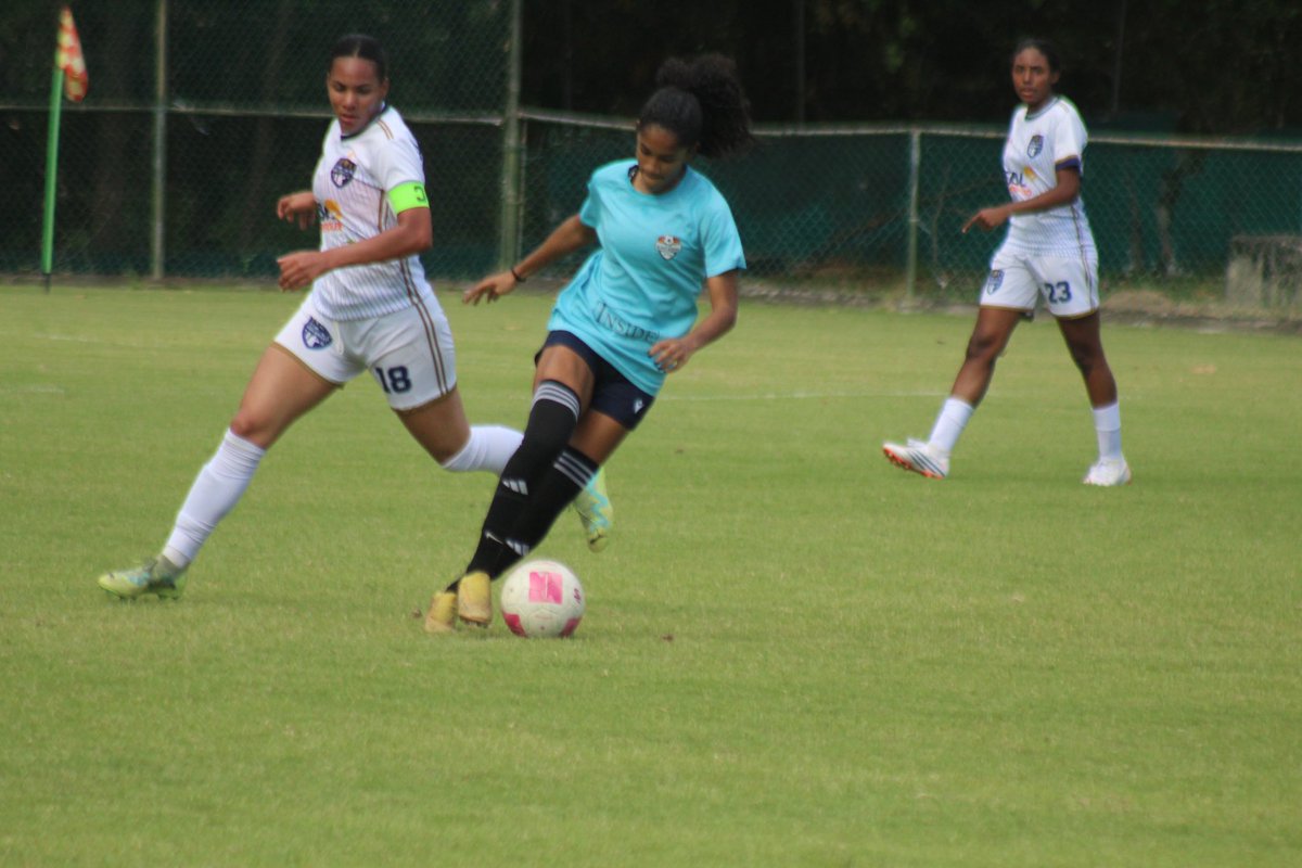 Gracias <a href="/WinibianJ/">Winibian Peralta</a> quien estará afrontando un nuevo reto internacional. 

La máxima goleadora de la Liga de Costa Rica y una de las capitanas de <a href="/sedofutbol/">Selección Dominicana de Futbol</a>   ha pasado al fútbol Mexicano. 

⚽️🇲🇽✈️