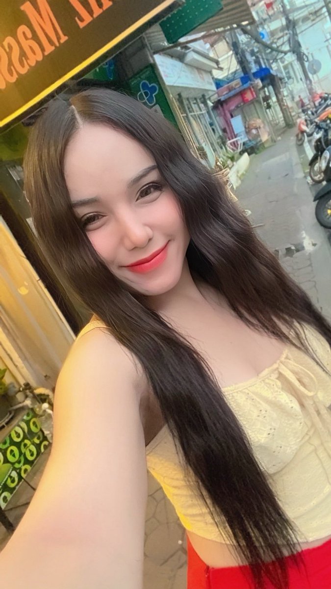 38nutty2's tweet photo. #patong #phuket #patong #ladyboy #ladyboyphuket #trans #สาวสอง
#สาวสองมีงูรับงาน https://t.co/9cP2izoBOy
