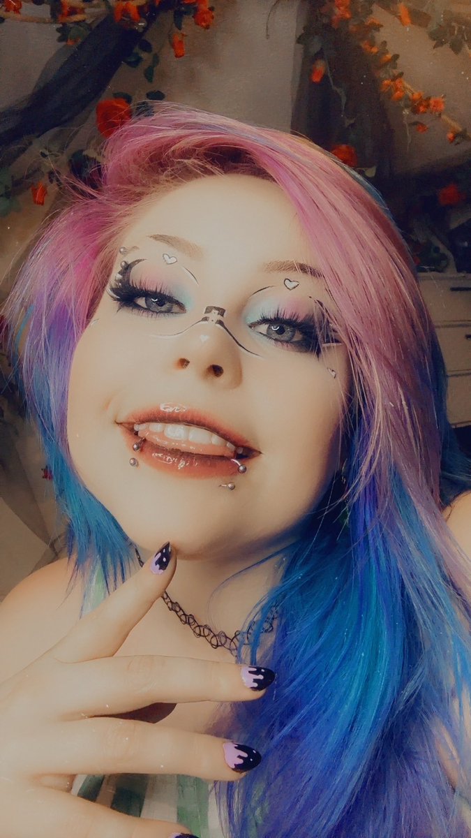 Going back to the makeup I used to do 🥰