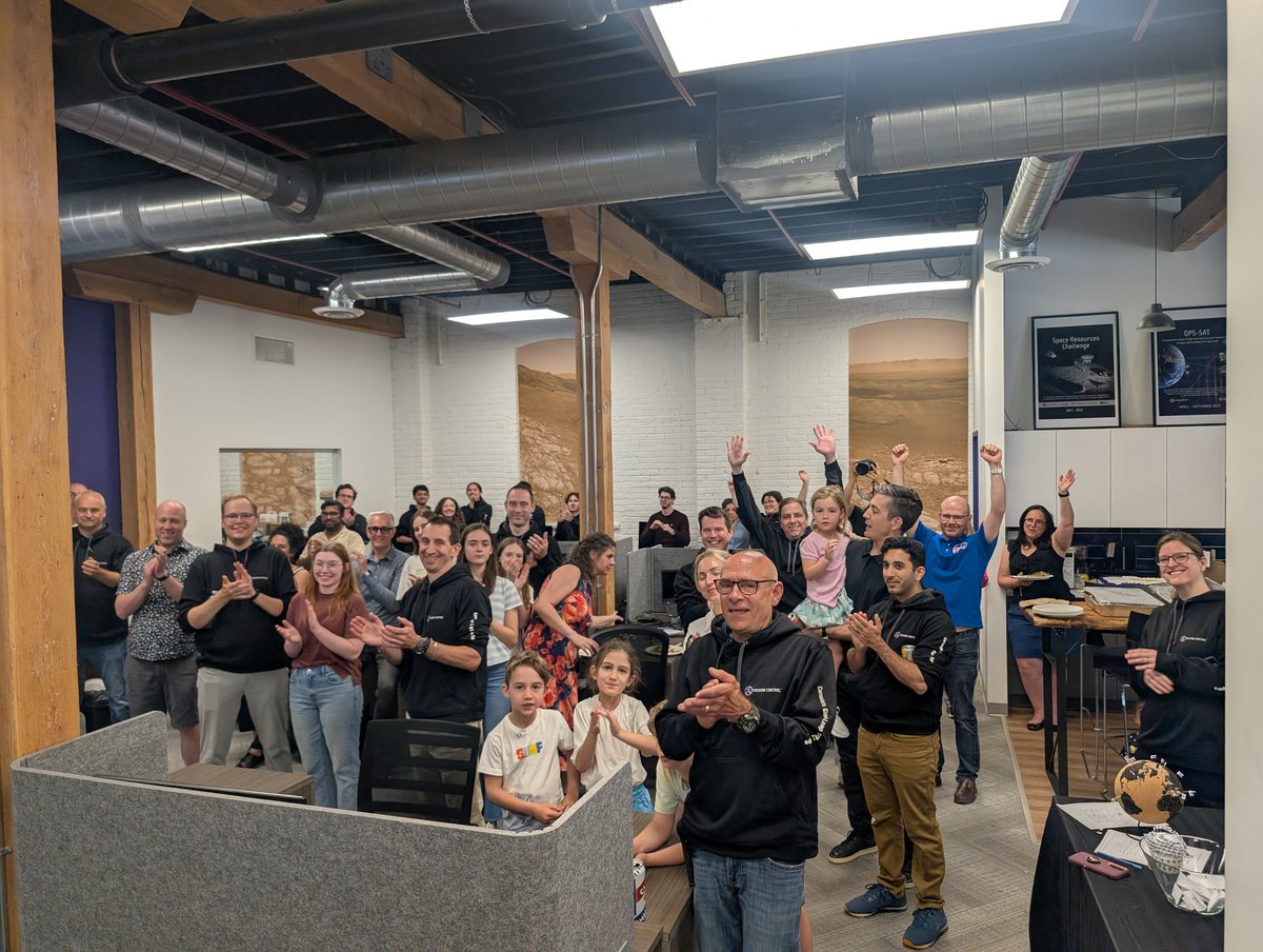MissionCtrlSS's tweet image. Our satellite has officially deployed! We're on the frontier of pushing the boundaries of AI in space. Grateful to have shared this moment with our team and loved ones. More pics & updates soon — but for now, we rest and soak it all in. 🌌🚀 #MissionPersistence