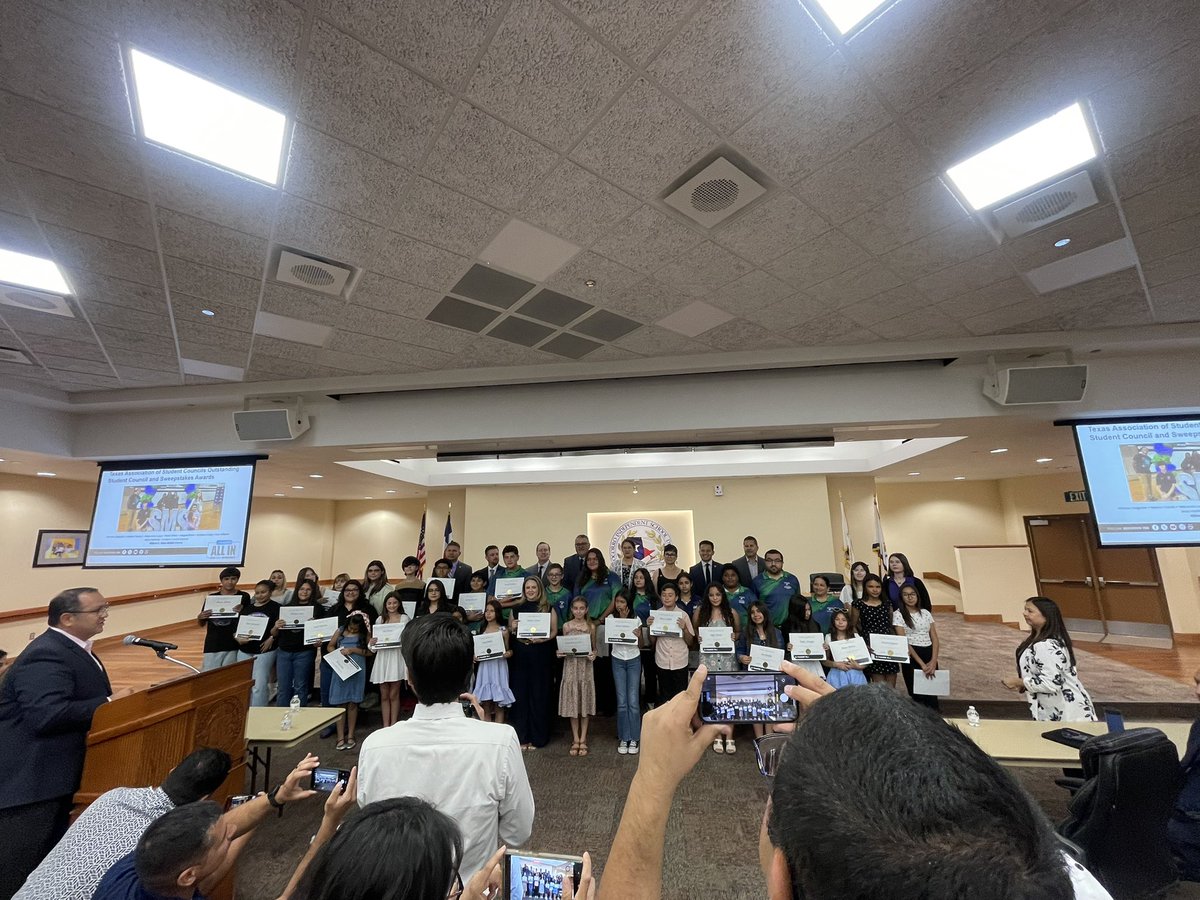 William D. Slider Middle School (@slider_middle) on Twitter photo Our #StallionsLeadTheWay student council was recognized for winning Texas Association of Student Councils Outstanding Student Council & Sweepstakes Award this evening at our #TeamSISD board meeting. <a href="/SISD_HS/">Carlos Guerra III</a> <a href="/SISD_Herrera/">Enrique Herrera</a> <a href="/AnaPlayer_MHS/">Ana Player</a> Great job kiddos! #GameOn <a href="/alicegardea23/">Alice Gardea</a> Our #StallionsLeadTheWay student council was recognized for winning Texas Association of Student Councils Outstanding Student Council & Sweepstakes Award this evening at our #TeamSISD board meeting. <a href="/SISD_HS/">Carlos Guerra III</a> <a href="/SISD_Herrera/">Enrique Herrera</a> <a href="/AnaPlayer_MHS/">Ana Player</a> Great job kiddos! #GameOn <a href="/alicegardea23/">Alice Gardea</a>