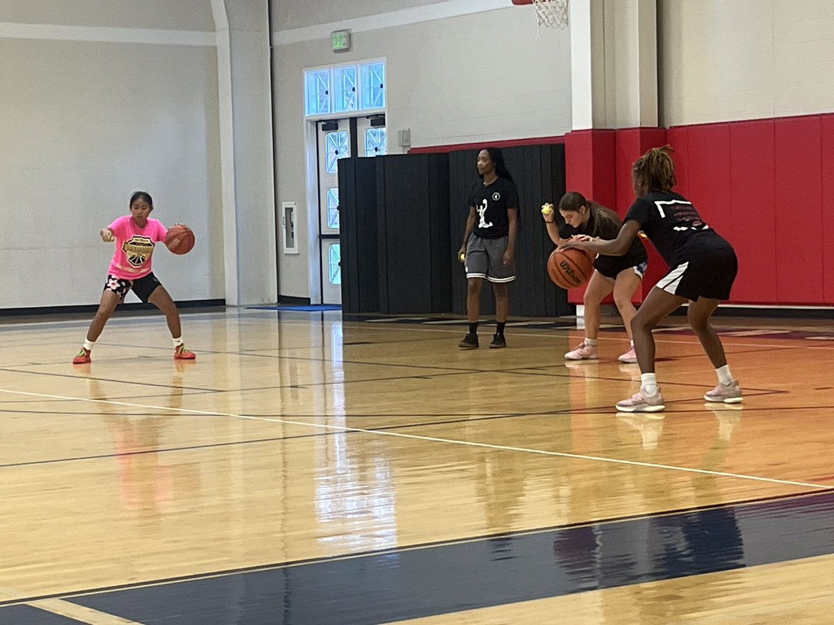 Group training with other <a href="/SAFinestbball/">SA Finest Basketball</a> ladies! I love these trainings.