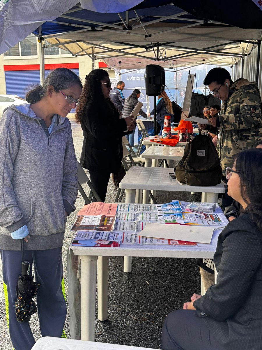 AlcaldiaAO's tweet photo. 📍Realizamos la Feria Obregonense del Empleo Formal en Tizapán.

💼 Participaron 20 empresas con más de 250 vacantes laborales disponibles. Fue una feria incluyente, con vacantes para personas de la comunidad LGBT+, adultos mayores y personas con discapacidad.
#AlcaldíaModelo https://t.co/M8C0VK893V