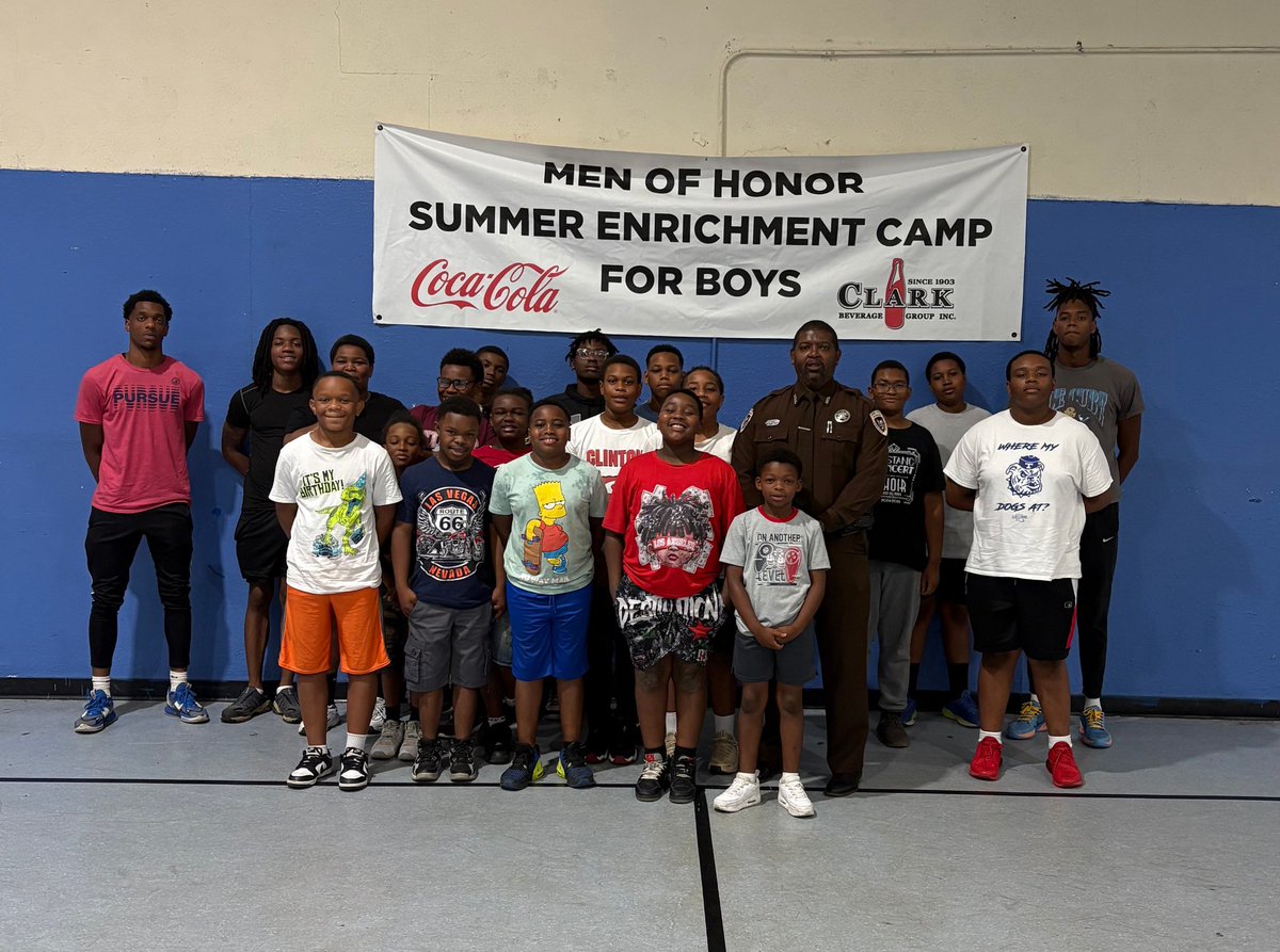 BMooreIII's tweet photo. Jeremiah 29:11 - For I know the plans I have for you,” declares the Lord, “plans to prosper you and not to harm you, plans to give you hope and a future.
Speaking with the Men of Valor Summer Camp about plans of life.
#NothingbutJESUS
#NothingbutMOORE
#BeMoore https://t.co/gVq2i1kQQK