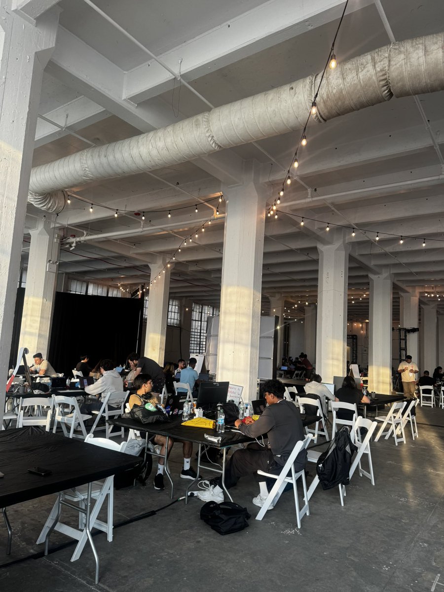 _donlus_'s tweet photo. Woah that was fun! @Permissionless hackathon done done done! Got to build one of my #RWA ideas which pivoted into a new direction as we started working on it. Shoutout to my awesome team and to @cracked_labs for a lit hackathon experience 😍 https://t.co/VRzYSfV3QG