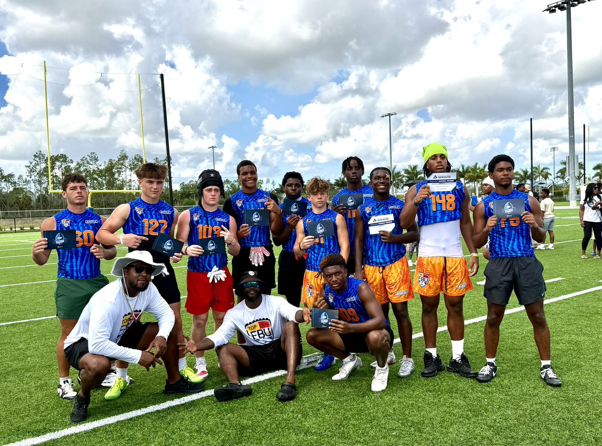 abangtson1's tweet photo. After the FBU top gun camp in Naples Florida I’m proud to receive my second Navy National Combine invite and be apart of all camp team‼️@B_Mitch_15 @CoachCoenen57 @JamesJavarris @FBUcamp @on3 @On3Recruits @Rivals @PrepRedzoneWI @MJ_NFLDraft @OJW_Scouting @DCE_FOOTBALL https://t.co/tPRvpdDa9N
