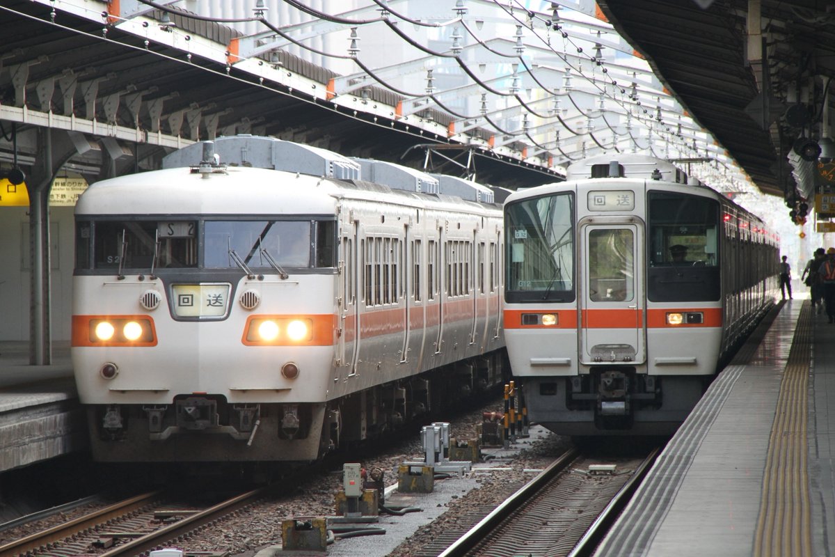 【ありがとう311系⑨】
今回は様々な車両との共演をご紹介します。一足早く引退した車両、期間限定ラッピング車両、ちょっぴりレアな車両、そしてこれからを担う車両。
そのひとつひとつが、311系にも輝かしい記憶として刻まれていくでしょう。
※写真はイメージ
#ありがとう311系