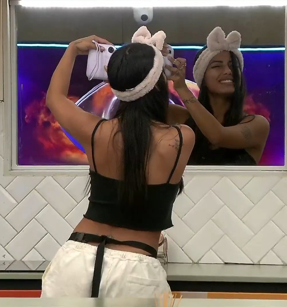 vamos gente LUZ AL 9009 merece ese puesto en la final y salir ganadora💪.

🇦🇷LUZ AL 9009
🇺🇾VOTO LUZ AL 7020
#GranHermano