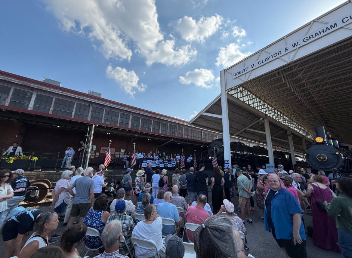Turning up the heat for <a href="/SpanbergerForVA/">Abigail Spanberger</a> <a href="/SenatorHashmi/">Senator Hashmi</a> <a href="/jonesjay/">Jay Jones</a> !