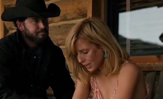 olicityjoy's tweet image. Day 15: Favorite Tearjerker 

After decades of torturing herself Beth finally admitted to Rip the reason she always ran away. So much unspoken pain written on both their faces. 😭💔
#15DaysofBethRip