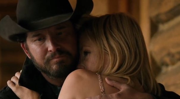 olicityjoy's tweet image. Day 15: Favorite Tearjerker 

After decades of torturing herself Beth finally admitted to Rip the reason she always ran away. So much unspoken pain written on both their faces. 😭💔
#15DaysofBethRip