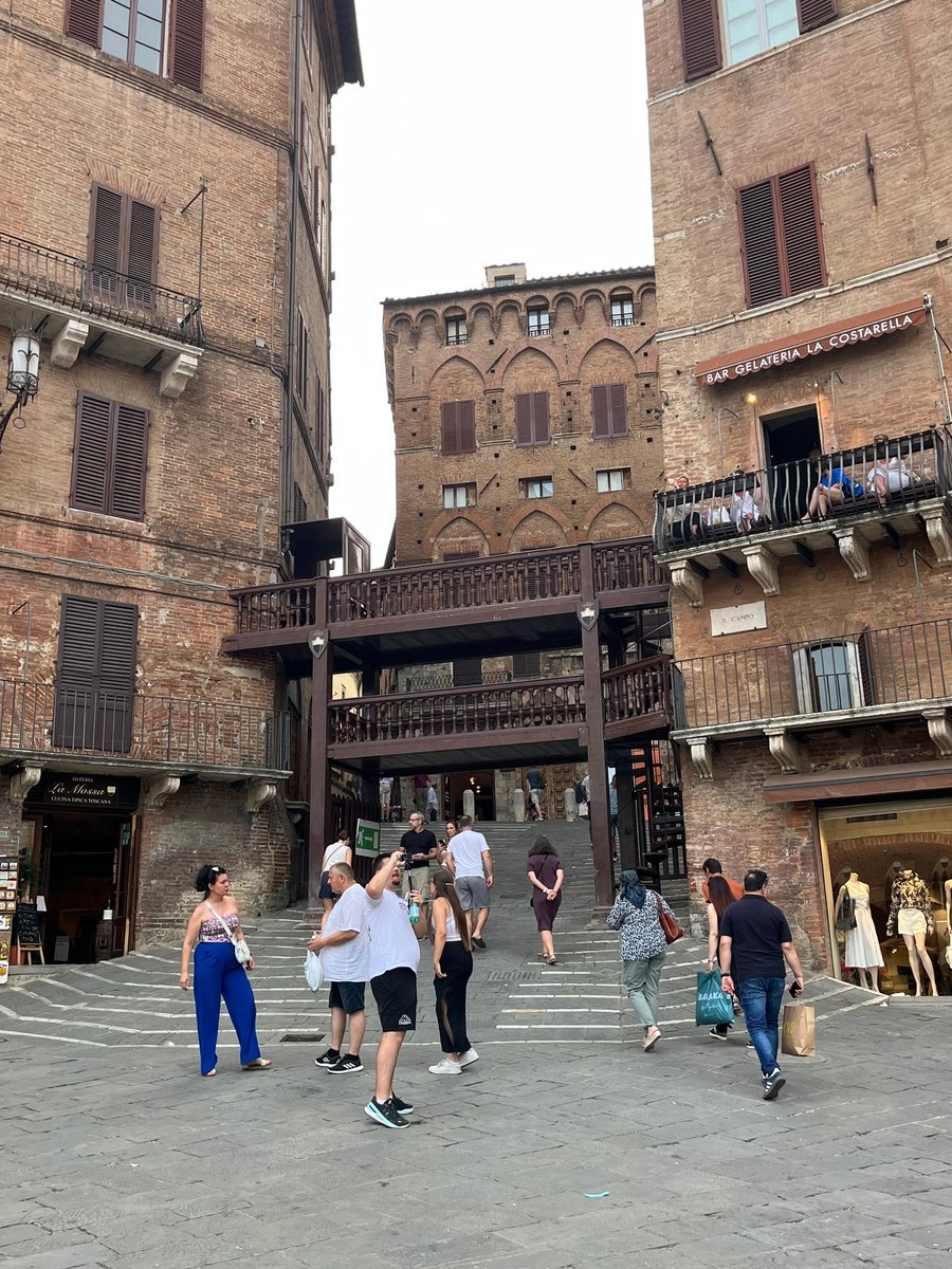 2TallTom's tweet image. #Palio #IlCampo #Siena

Sunday set up time.
For me, it's time for a Spritz.
Others do the work.

#haiku #travel #cruise #rivercruise  #ABD #Disney  #DCL #follow #Azamara #AmaWaterways #VirginVoyages
linktr.ee/2talltom