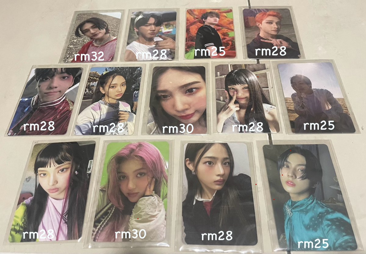 nxdnad's tweet image. WTS enhypen, newjeans, straykids, nct dream, txt PC | 🇲🇾

📌RM10 each!!! (ignore price on pic)
📌WM:RM15, EM:RM8
📌TnG, QR, COD (Kuching)
📌LOTS of free gifts
📌condition: still prime &amp;amp; pristine
📌can request for closeup